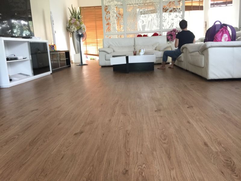 SÀN NHỰA HÈM KHÓA GOLDEN FLOOR